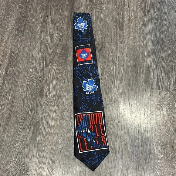 Vintage Toronto Maple Leafs Silk NHL Ralph Marlin & Co Team Emblem Tie - Picture 1 of 3
